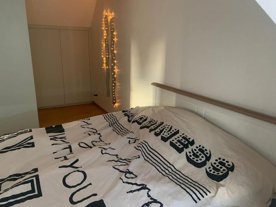 Maison Individuelle, Campagne, 3 Chambres, Baignoire Balneo 2 Places Genech Bagian luar foto